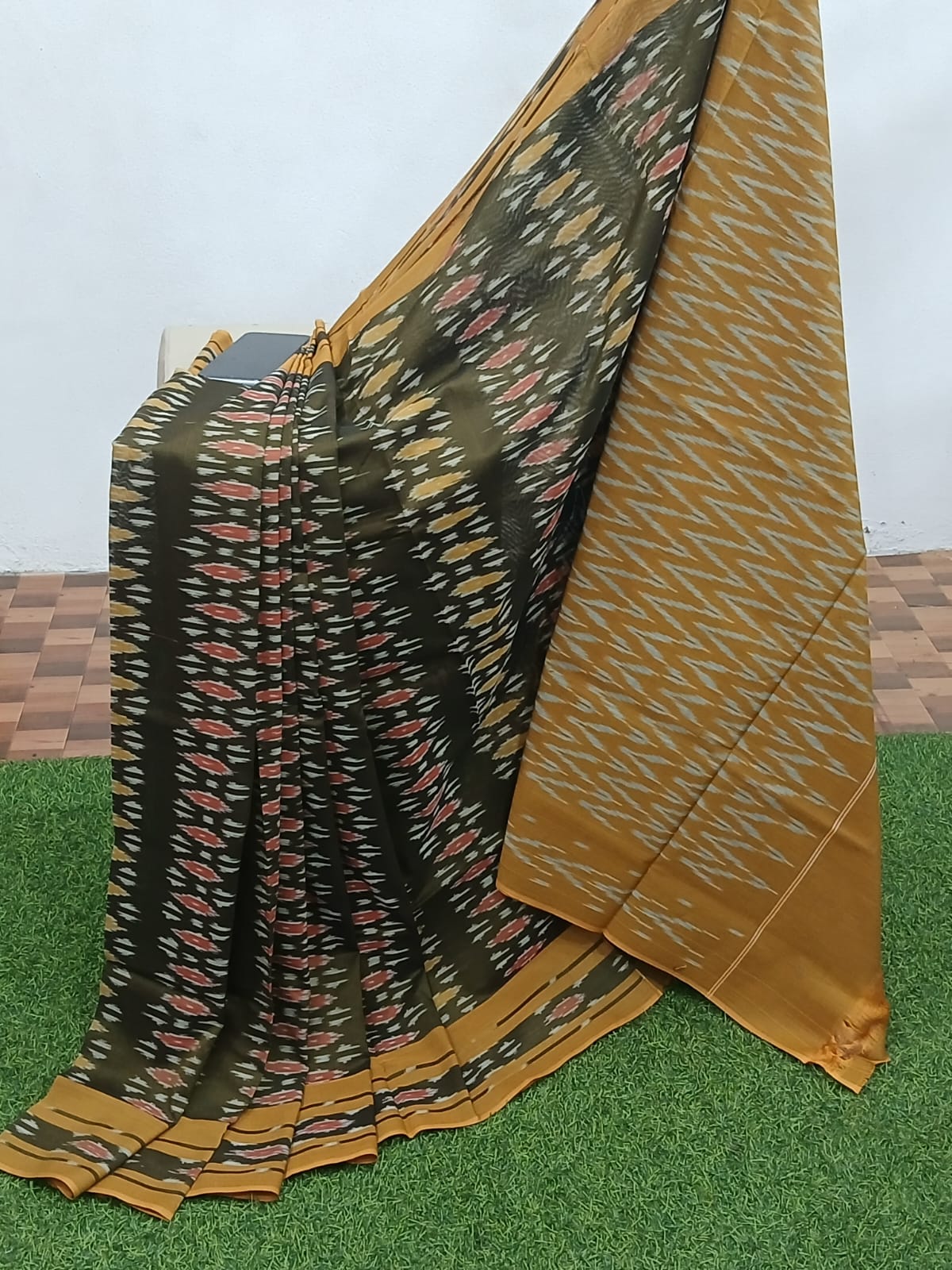 ikkat maciress cotton sarees (copy) ikkat maciress cotton sarees (copy)