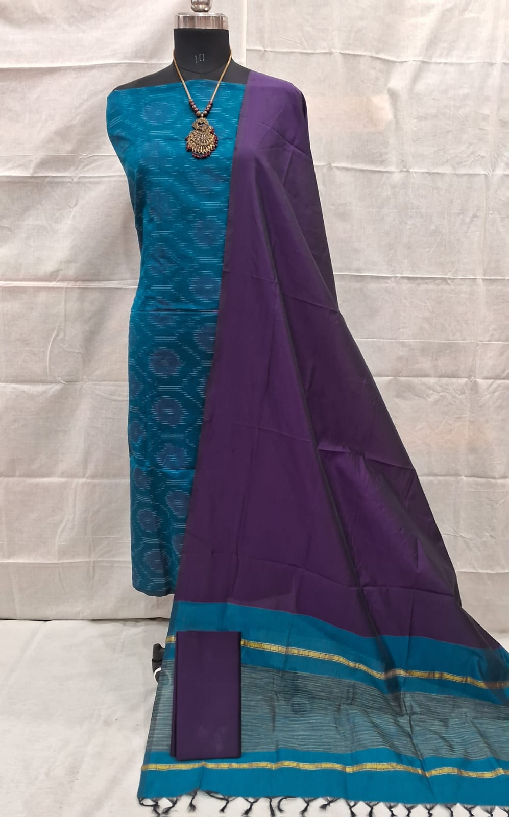 pochampally ikat green ikat border handloom set (copy) pochampally ikat green ikat border handloom set (copy)