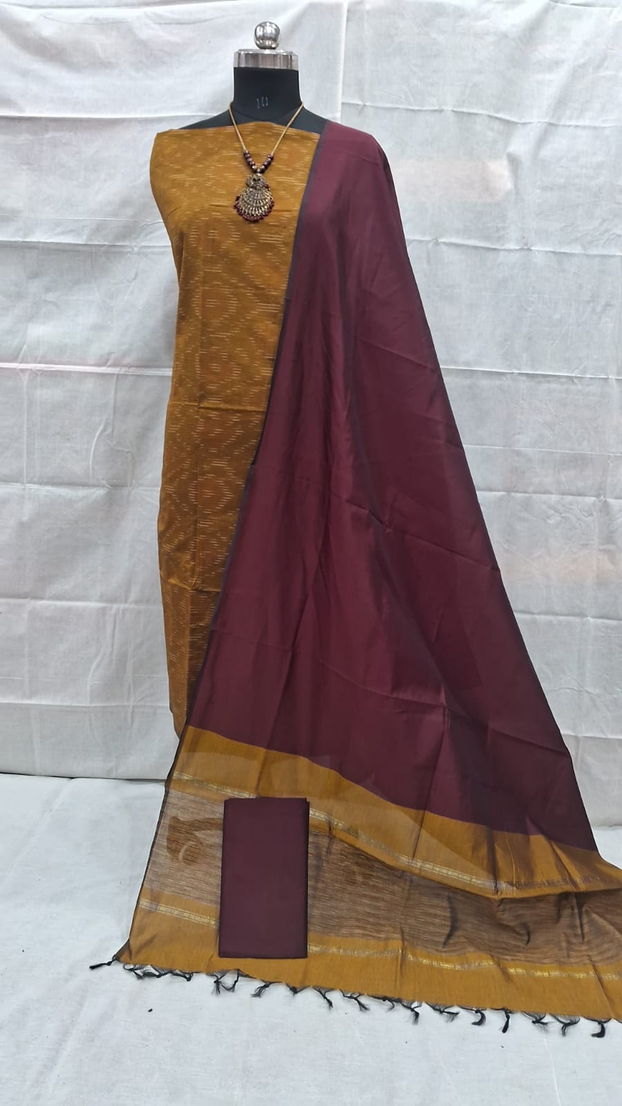 pochampally ikat green ikat border handloom set (copy) pochampally ikat green ikat border handloom set (copy)